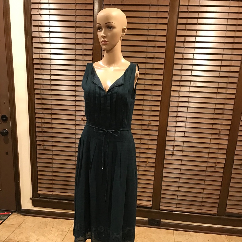 Dark green sleeveless AnnTaylor Loft size 4.